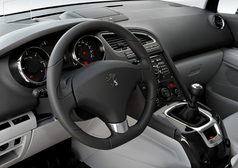 Peugeot 5008 (2009-17) (15)