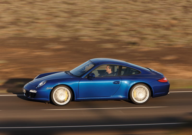 Porsche 911 Coupé (2004-11) (12)