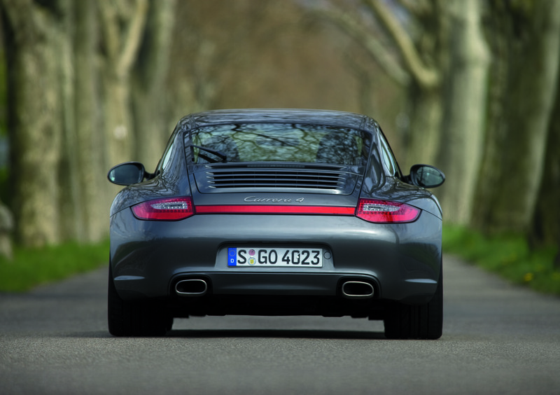 Porsche 911 Coupé (2004-11) (23)