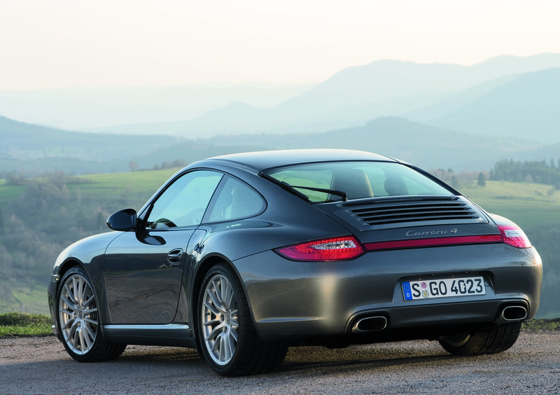 Porsche 911 Coupé (2004-11) (25)