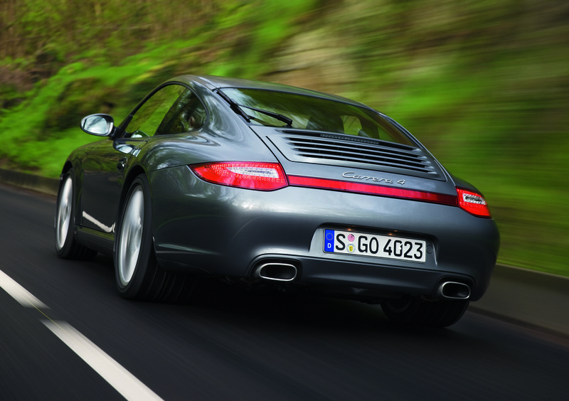 Porsche 911 Coupé (2004-11) (29)