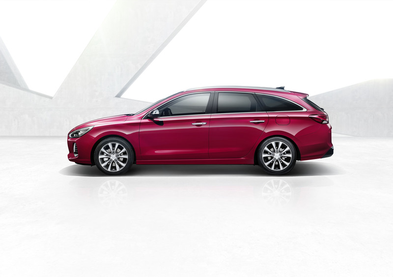 Hyundai i30 Station Wagon (2017-->>) (26)
