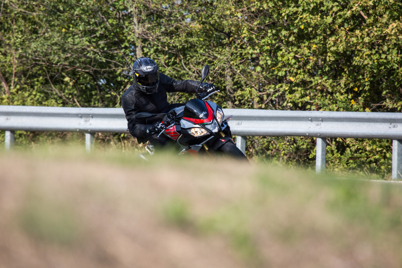 Un test dell&#039;Aprilia Tuono V4: &egrave; sempre un piacere