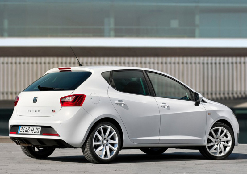 SEAT Ibiza (2008-18) (4)