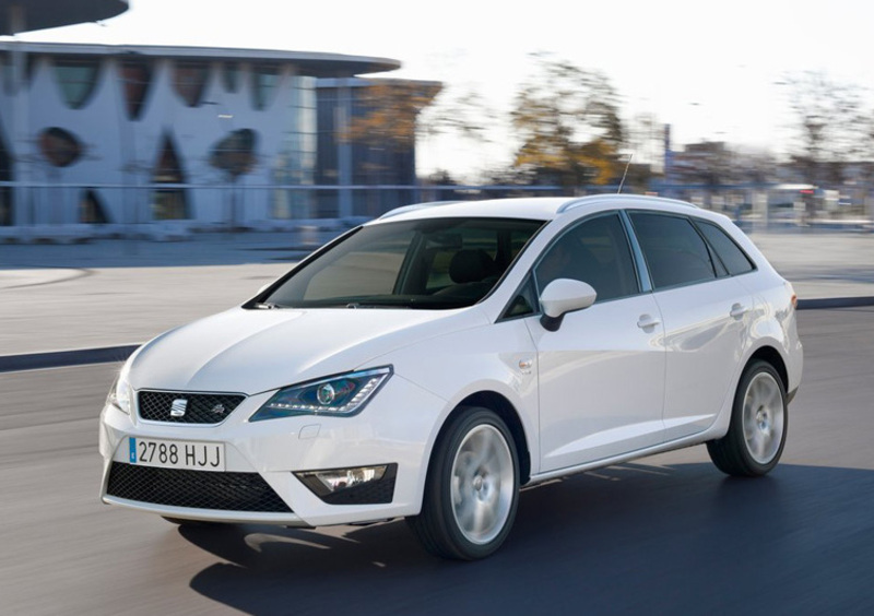 SEAT Ibiza ST (2010-17) (3)