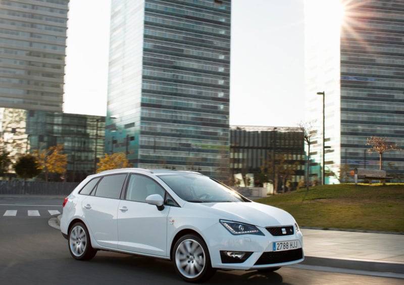 SEAT Ibiza ST (2010-17) (4)