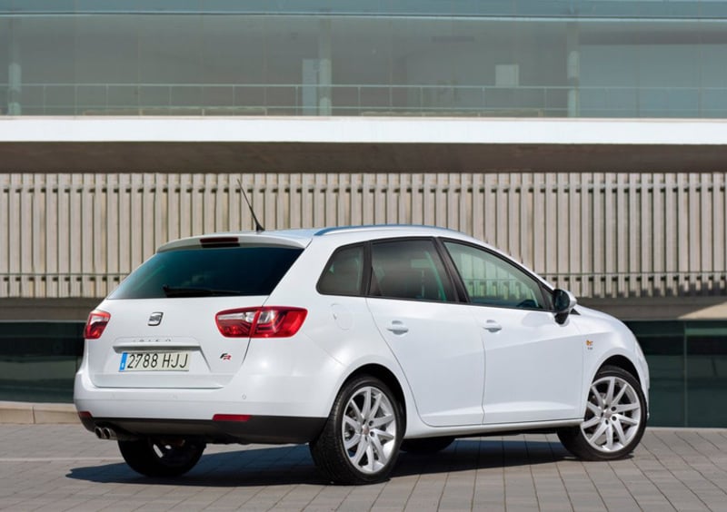 SEAT Ibiza ST (2010-17) (5)