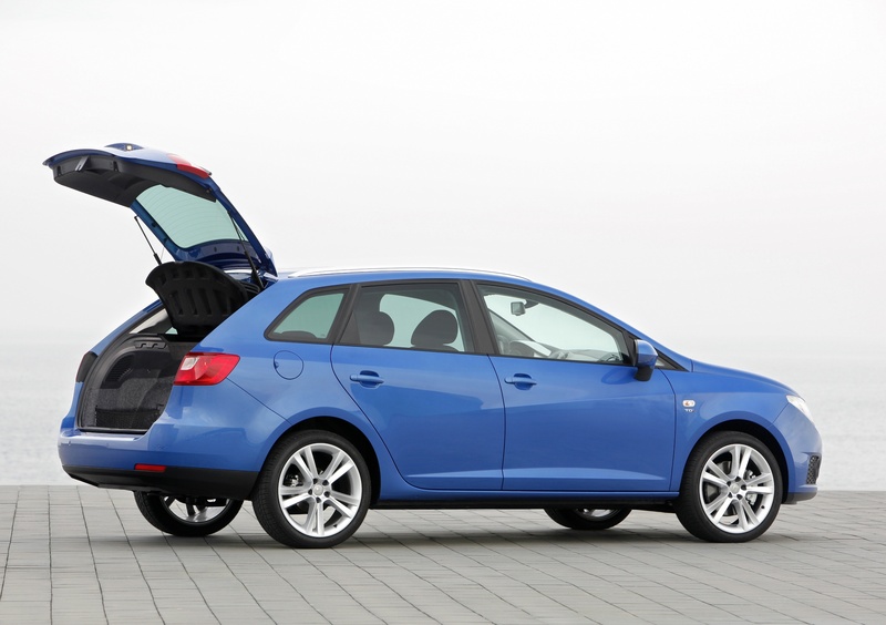 SEAT Ibiza ST (2010-17) (21)