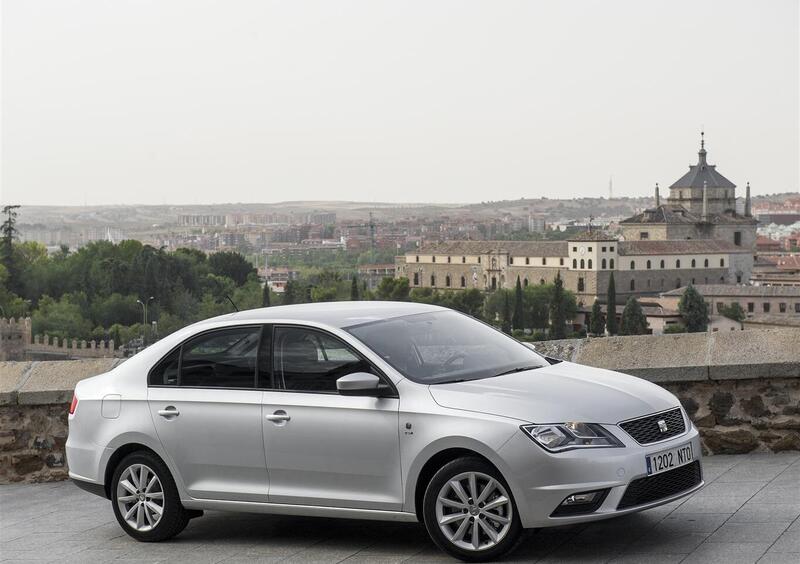 SEAT Toledo (2012-15) (30)