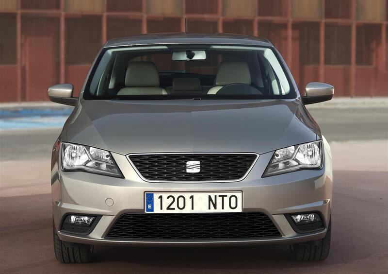 SEAT Toledo (2012-15) (35)