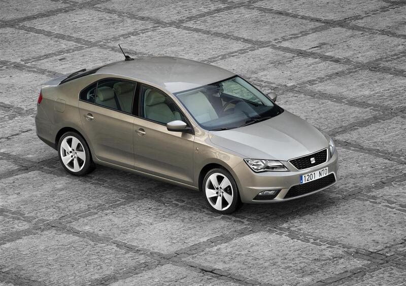 SEAT Toledo (2012-15) (36)