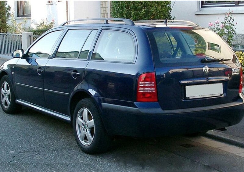 Skoda Octavia Station Wagon (1998-06) (2)