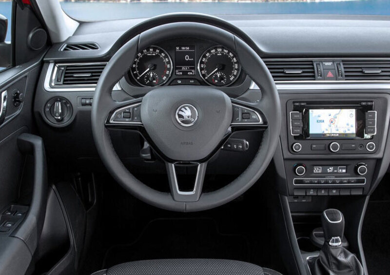 Skoda Rapid Spaceback (2013-19) (7)