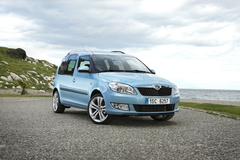 Skoda Roomster 12V 70CV Road