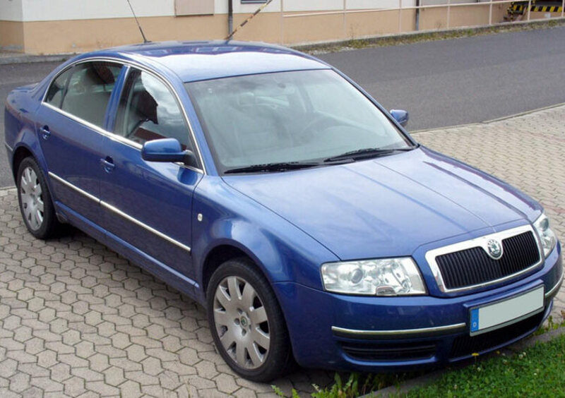 Skoda Superb (2002-08) (3)