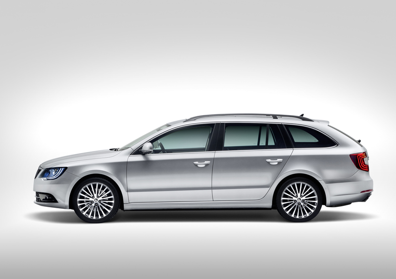 Skoda Superb Station Wagon (2009-15) (5)