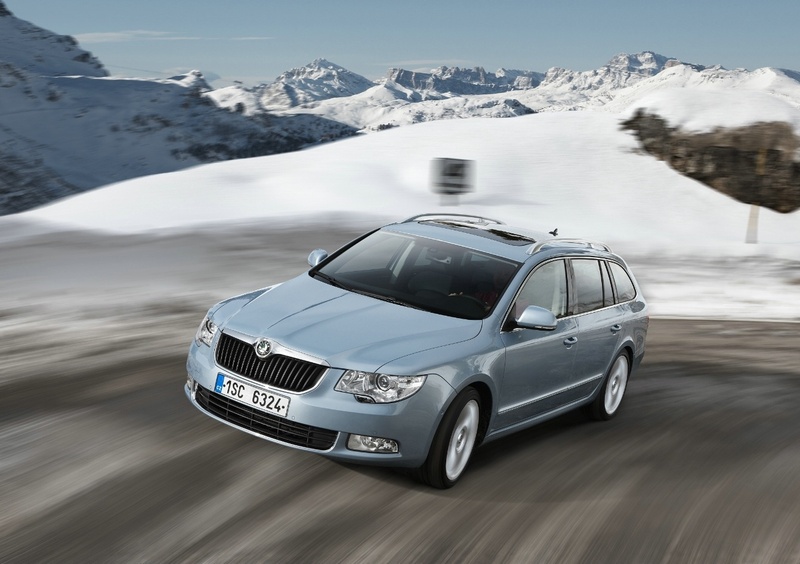 Skoda Superb Station Wagon (2009-15) (46)