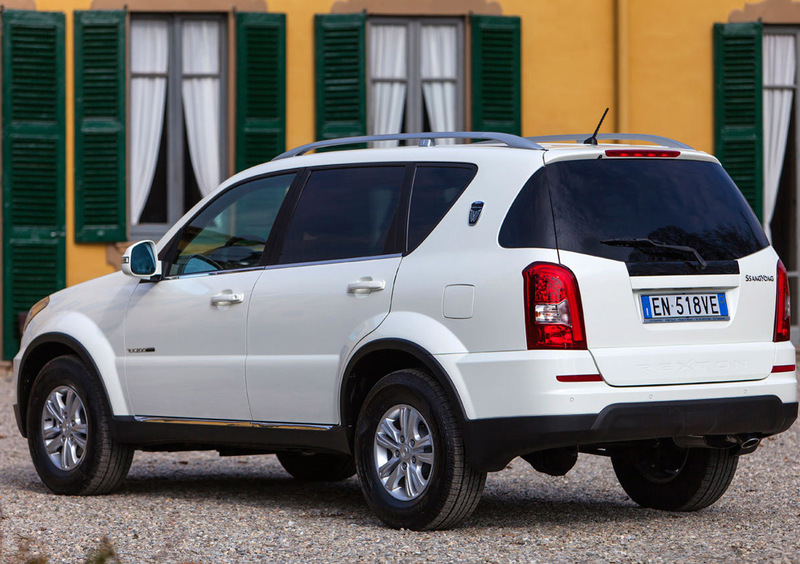 Ssangyong Rexton W (2013-17) (8)