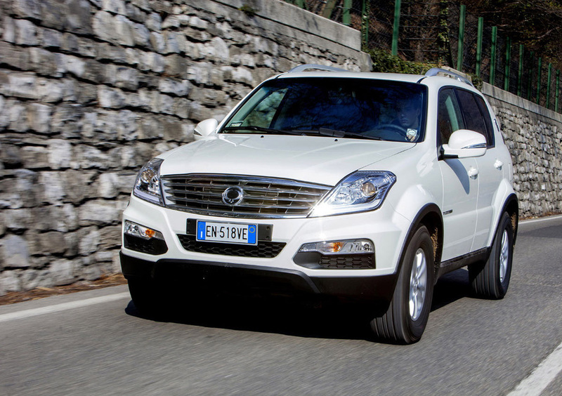 Ssangyong Rexton W (2013-17) (27)