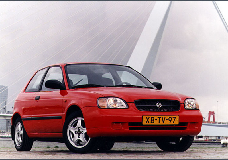 Suzuki Baleno (1995-02) (3)