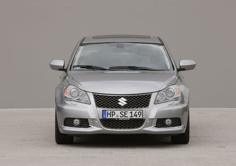 Suzuki Kizashi (2013-14) (3)