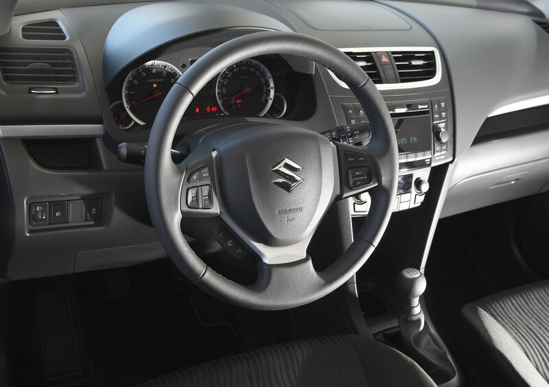 Suzuki Swift (2010-17) (11)