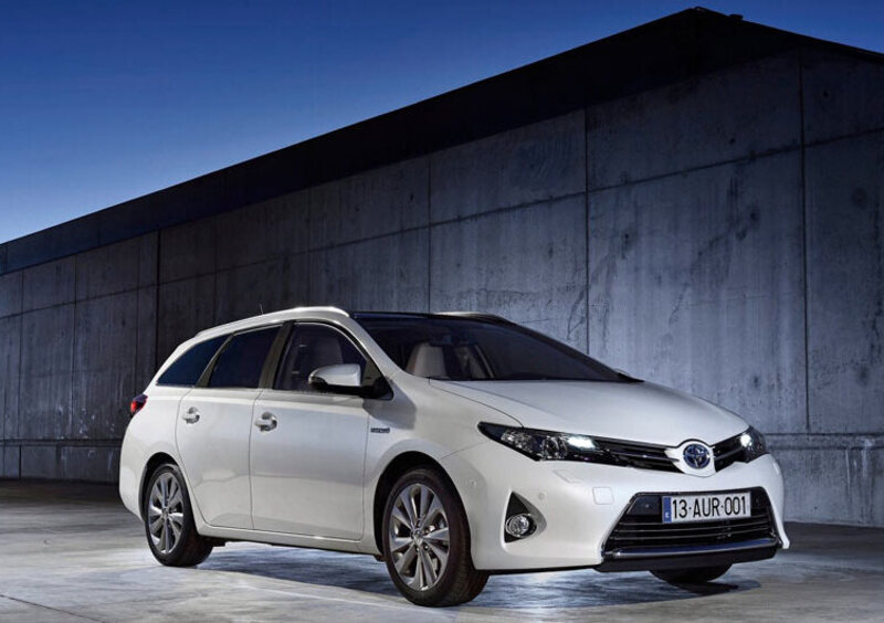 Toyota Auris Station Wagon (2013-19) (10)