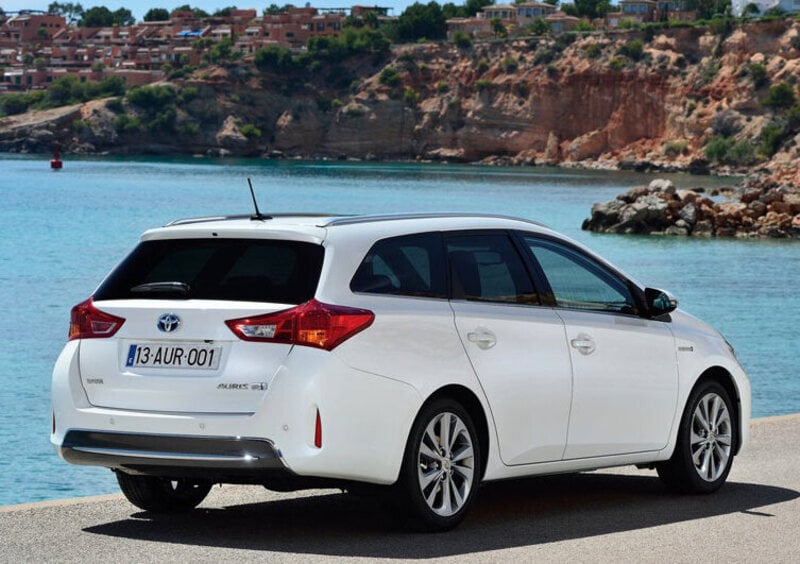 Toyota Auris Station Wagon (2013-19) (4)