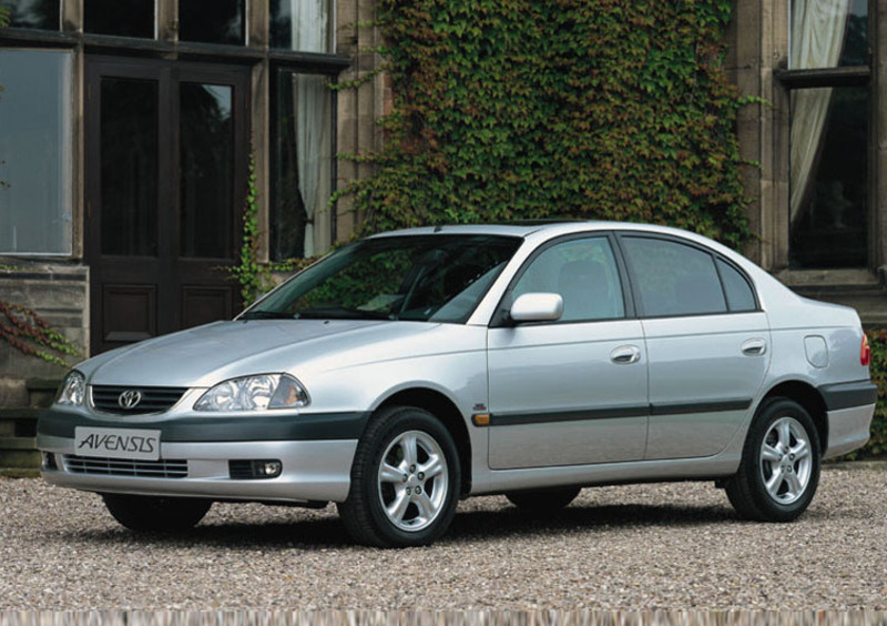 Toyota Avensis (1997-03)