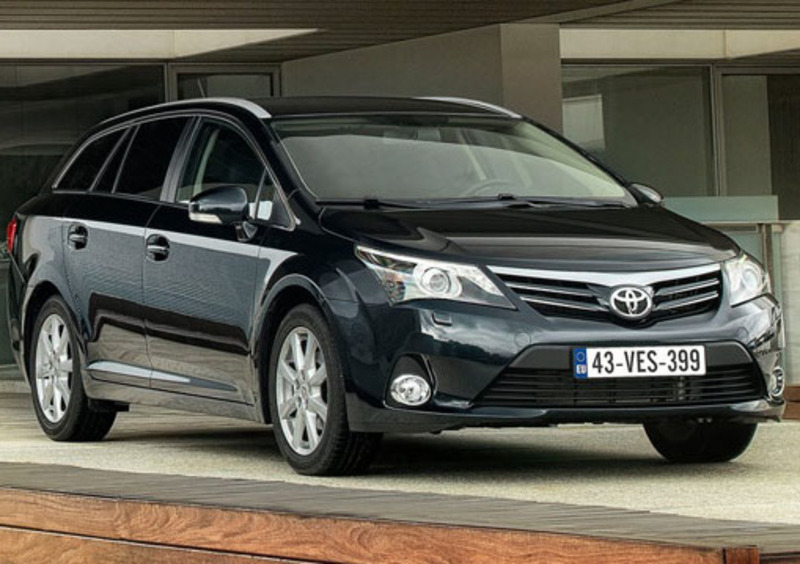 Toyota Avensis Station Wagon (2009-15)