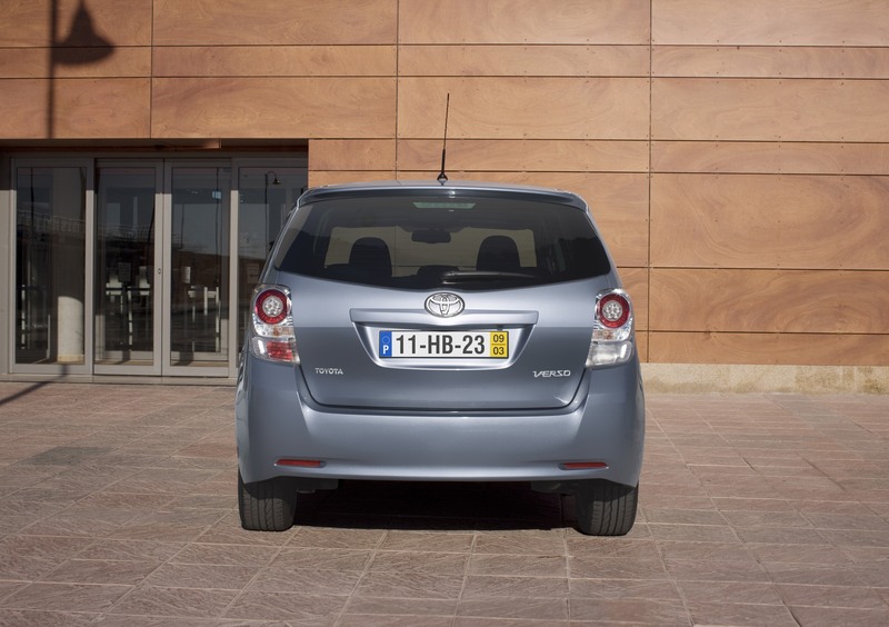 Toyota Verso (2009-17) (19)