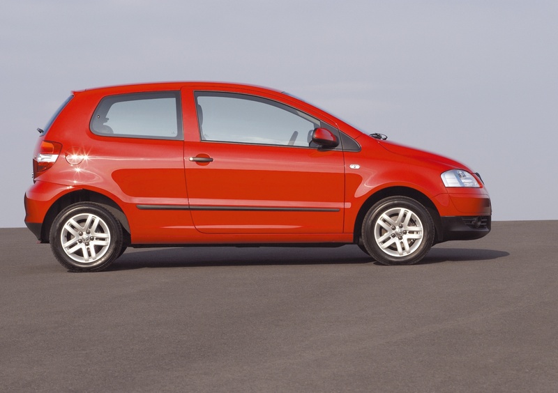 Volkswagen Fox (2005-11) (2)