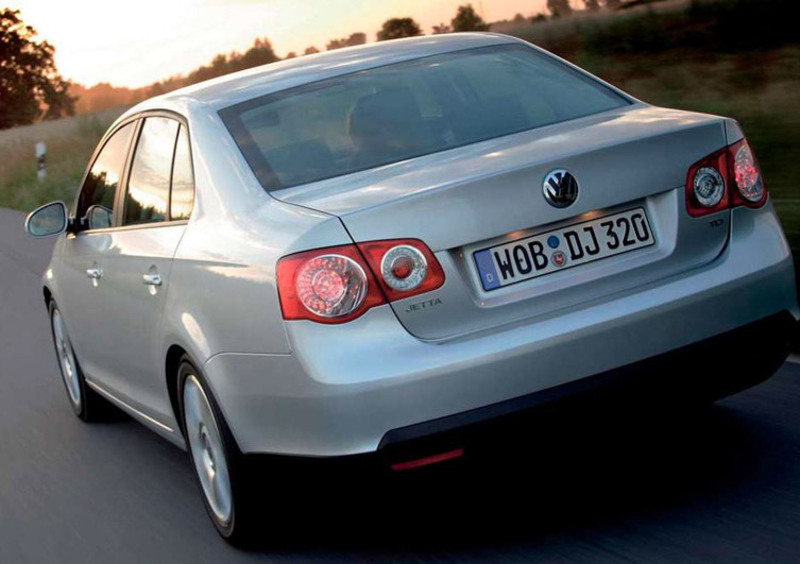 Volkswagen Jetta (2005-10) (7)