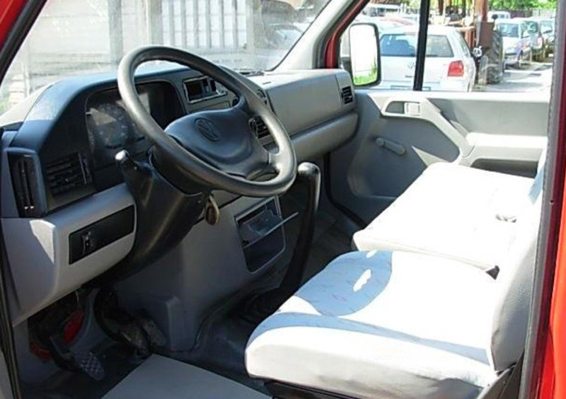 Volkswagen Veicoli Commerciali LT Furgone (1996-06) (6)