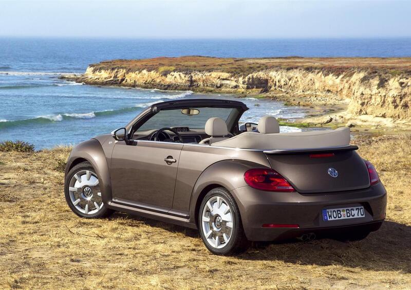 Volkswagen Maggiolino Cabrio (2012-19) (9)