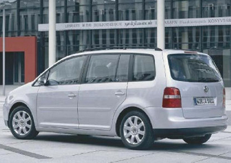 Volkswagen Touran (2003-10) (4)