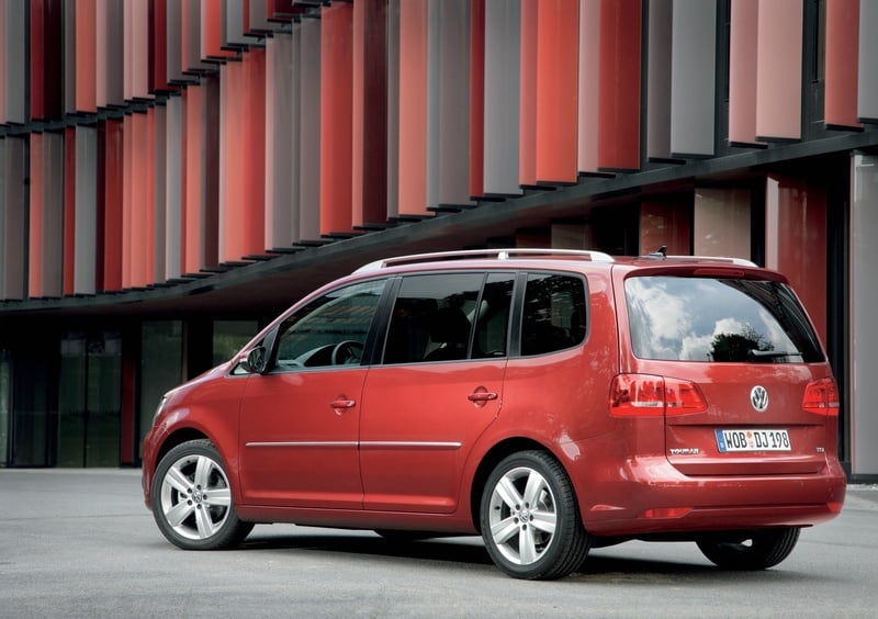 Volkswagen Touran (2010-15) (12)