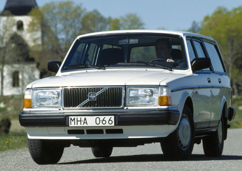 Volvo 240 Station Wagon (1984-93) (5)