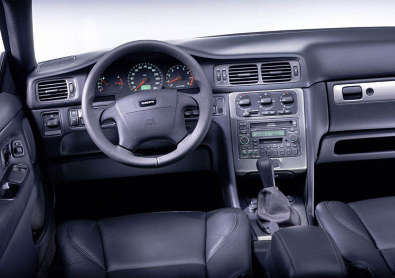 Volvo C70 (1997-05) (7)