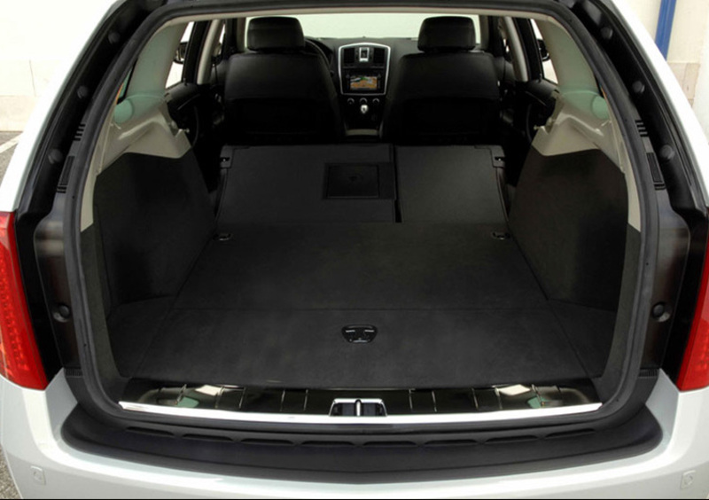 Cadillac BLS Station Wagon (2007-09) (4)