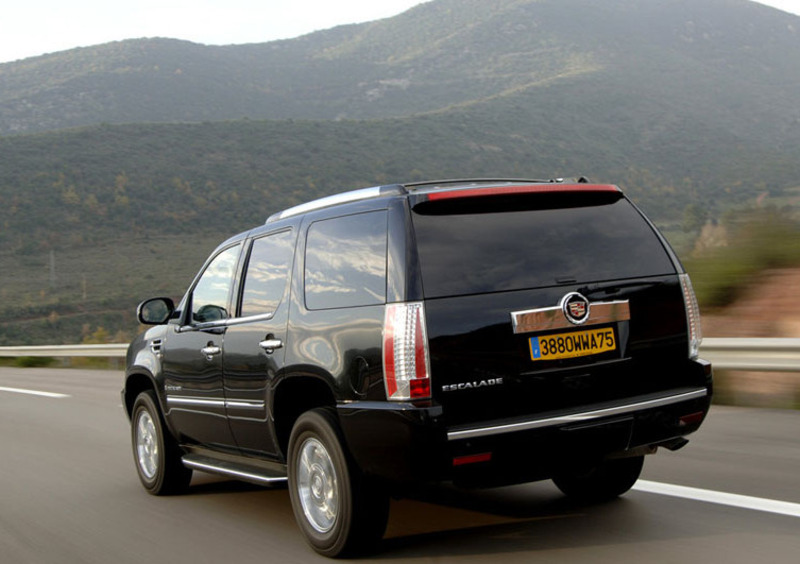 Cadillac Escalade (2005-15) (3)