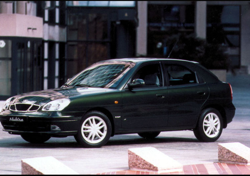 Daewoo Nubira (1997-03) (3)