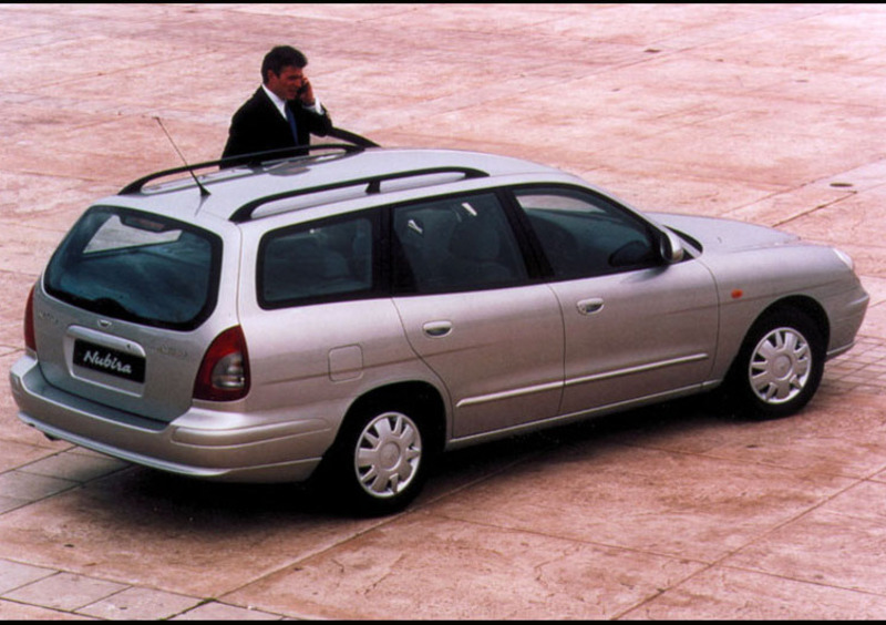 Daewoo Nubira Station Wagon (1997-03) (2)