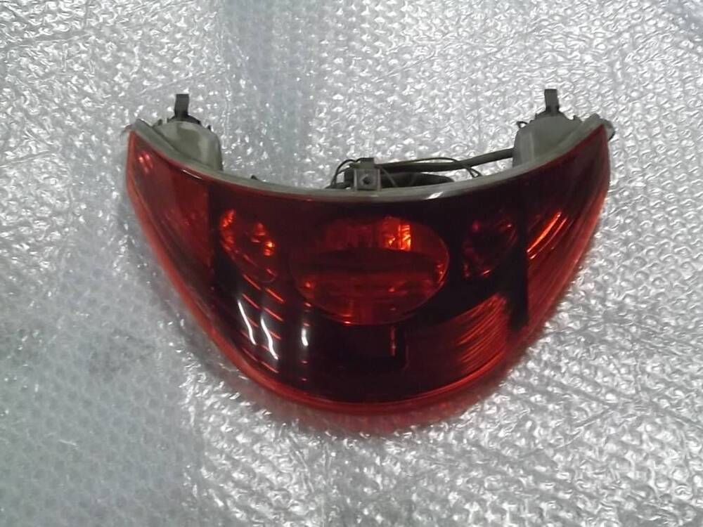 FARO POSTERIORE Piaggio BEVERLY (2)