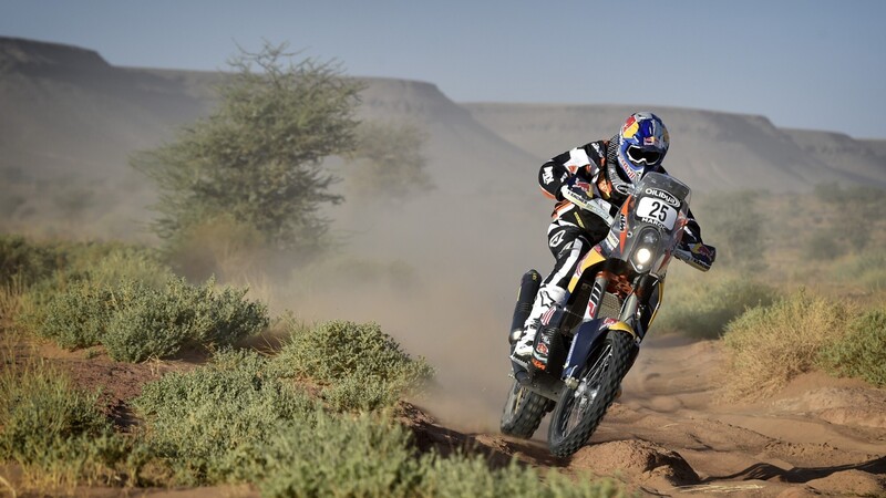 Merzouga Rally: Sunderland fratturato, guida Meo