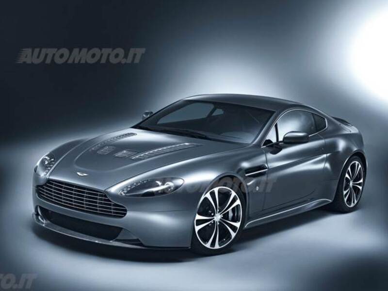 Aston Martin V12 Coupé Vantage Coupé