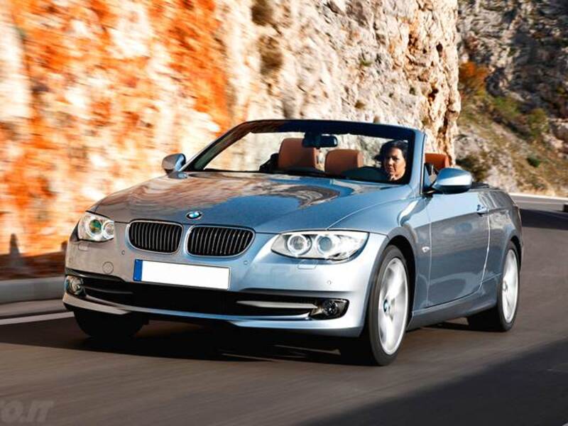 BMW Serie 3 Cabrio 320i cat  Attiva