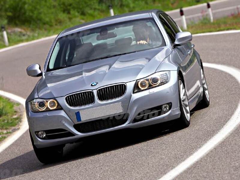 BMW Serie 3 318d 2.0 143CV cat Futura