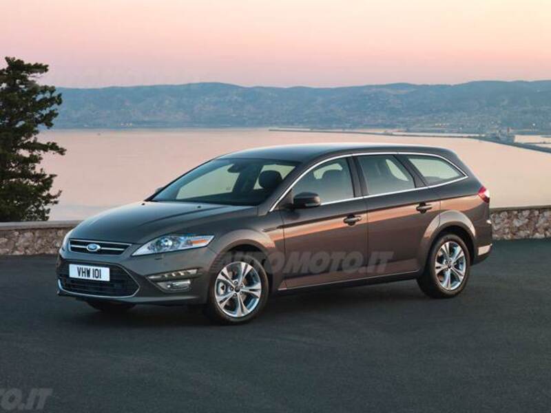 Ford Mondeo Station Wagon 2.0 EcoBoost 203 CV Station Wagon Titanium