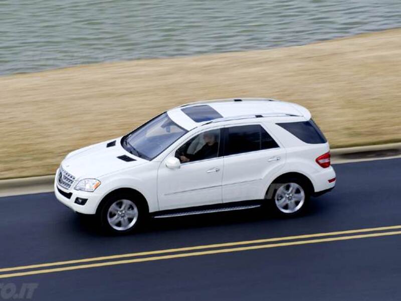 Mercedes-Benz Classe ML 300 CDI BlueEFFICIENCY Chrome 